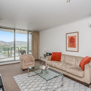 One-Bedroom Apartment City